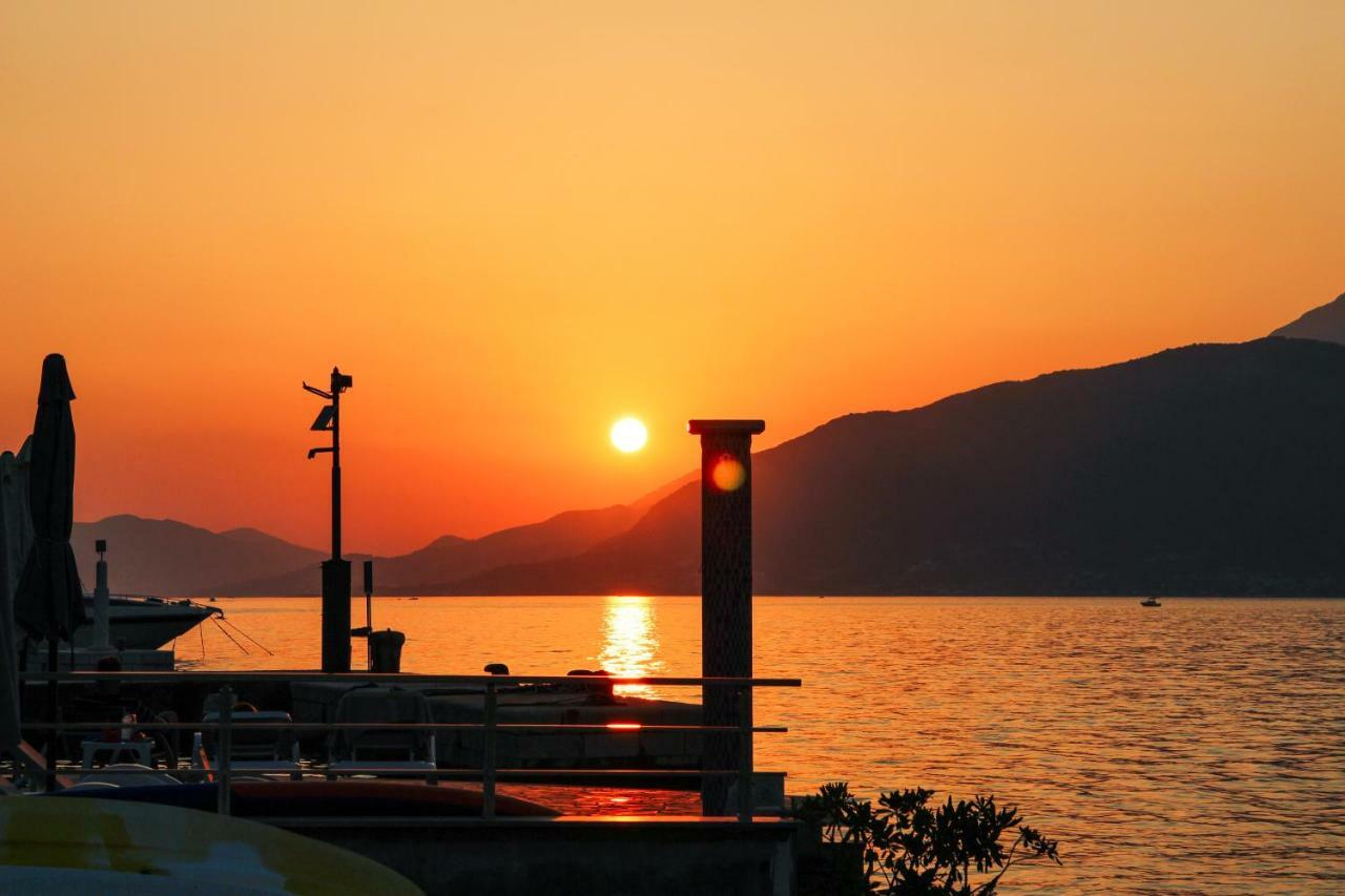 Apartments Tramonto Tivat Eksteriør bilde