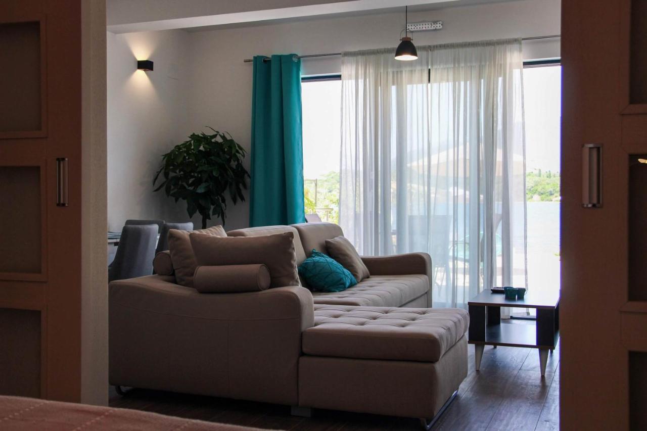 Apartments Tramonto Tivat Eksteriør bilde