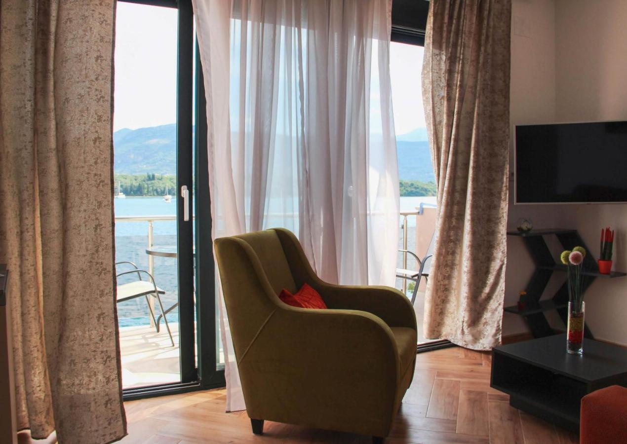 Apartments Tramonto Tivat Eksteriør bilde
